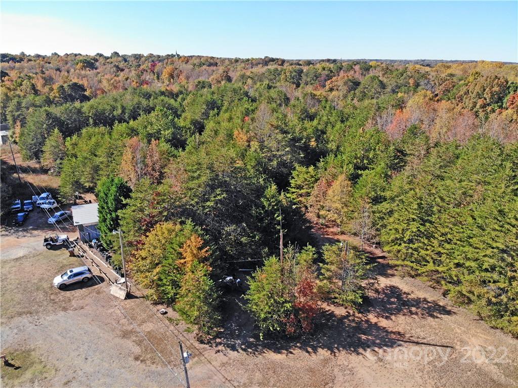 1297 Hwy 150 Bypass Property Photo 26
