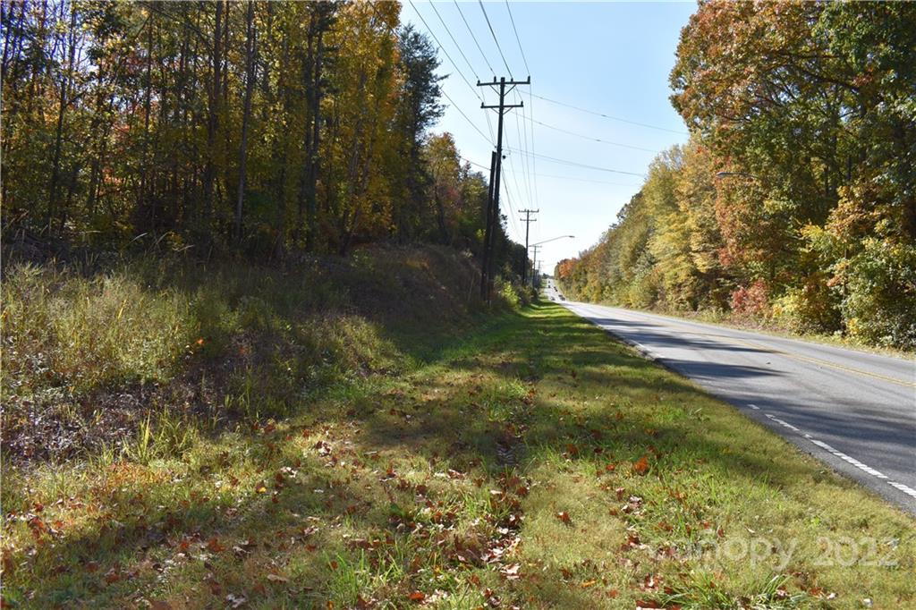 1297 Hwy 150 Bypass Property Photo 32