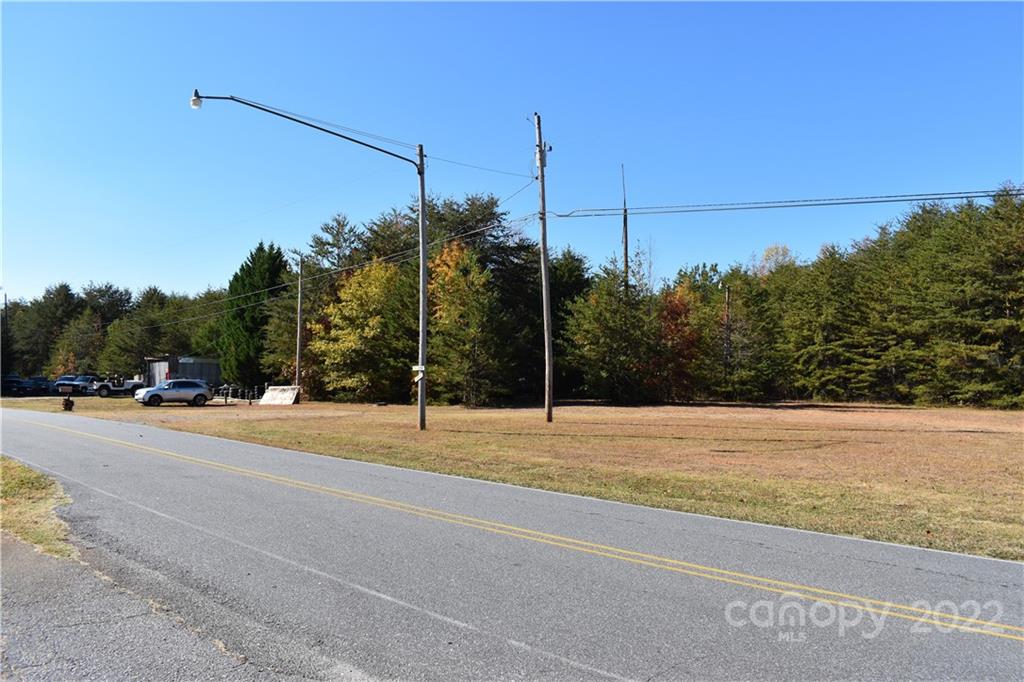 1297 Hwy 150 Bypass Property Photo 34