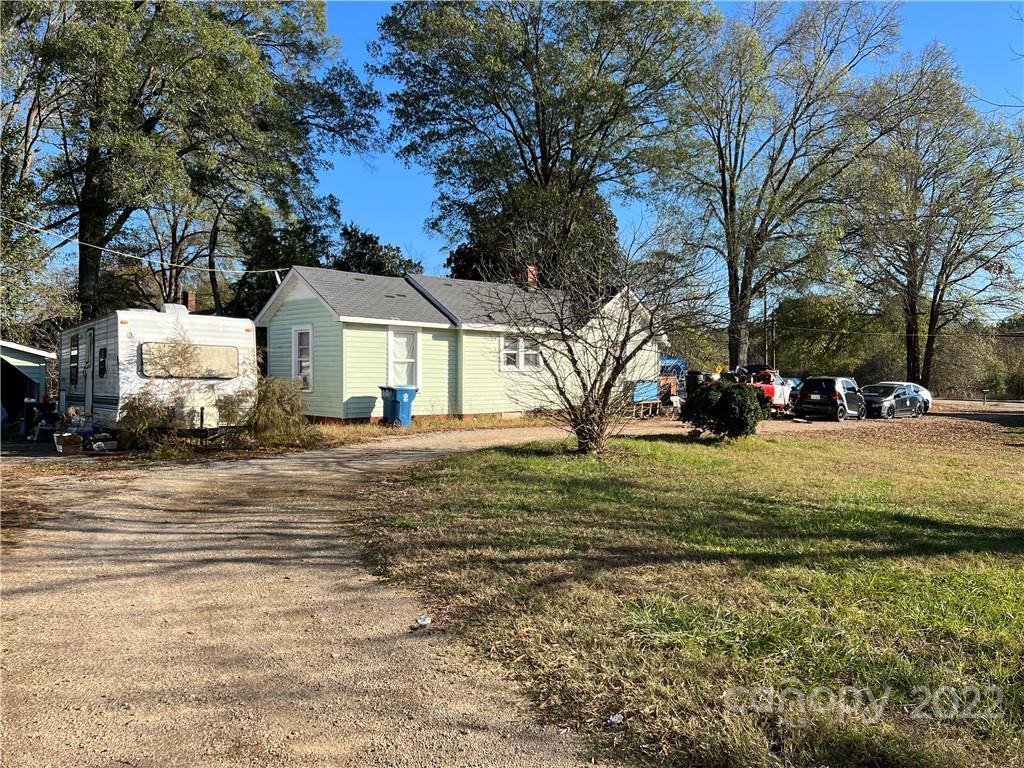 2124 W C Street Property Photo 8