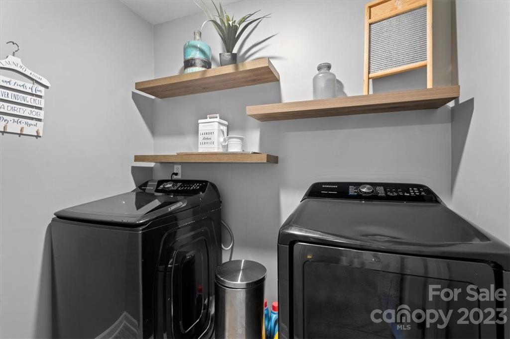 529 Elmwood Pond Court Property Photo 29