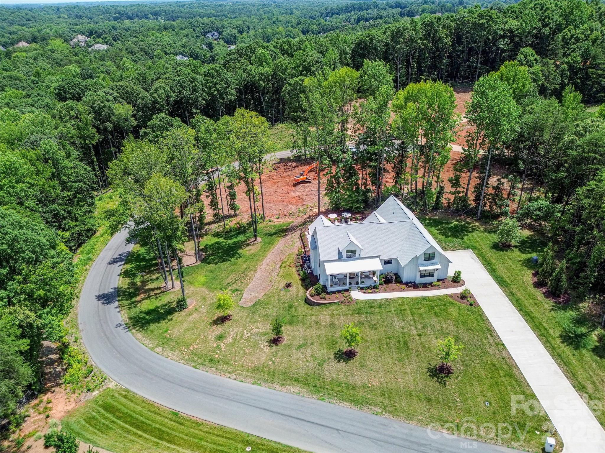 4012 Honey Tree Lane Property Photo 8