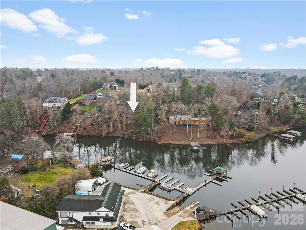 100 Old Ferry Lane Property Photo 8