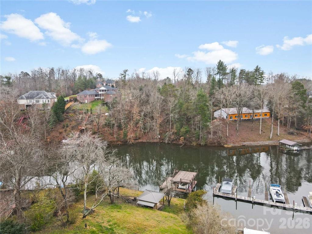100 Old Ferry Lane Property Photo 9