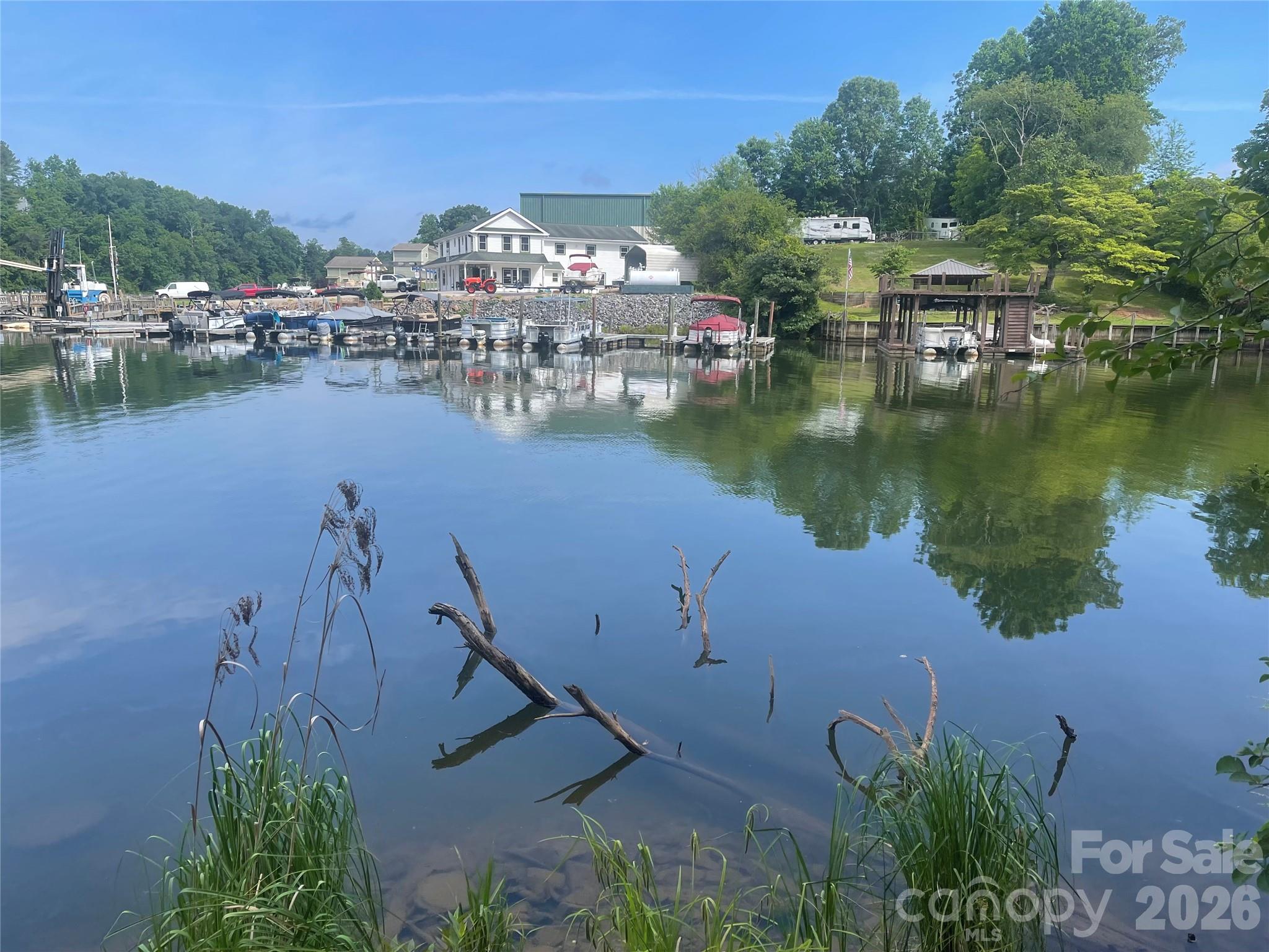 100 Old Ferry Lane Property Photo 15
