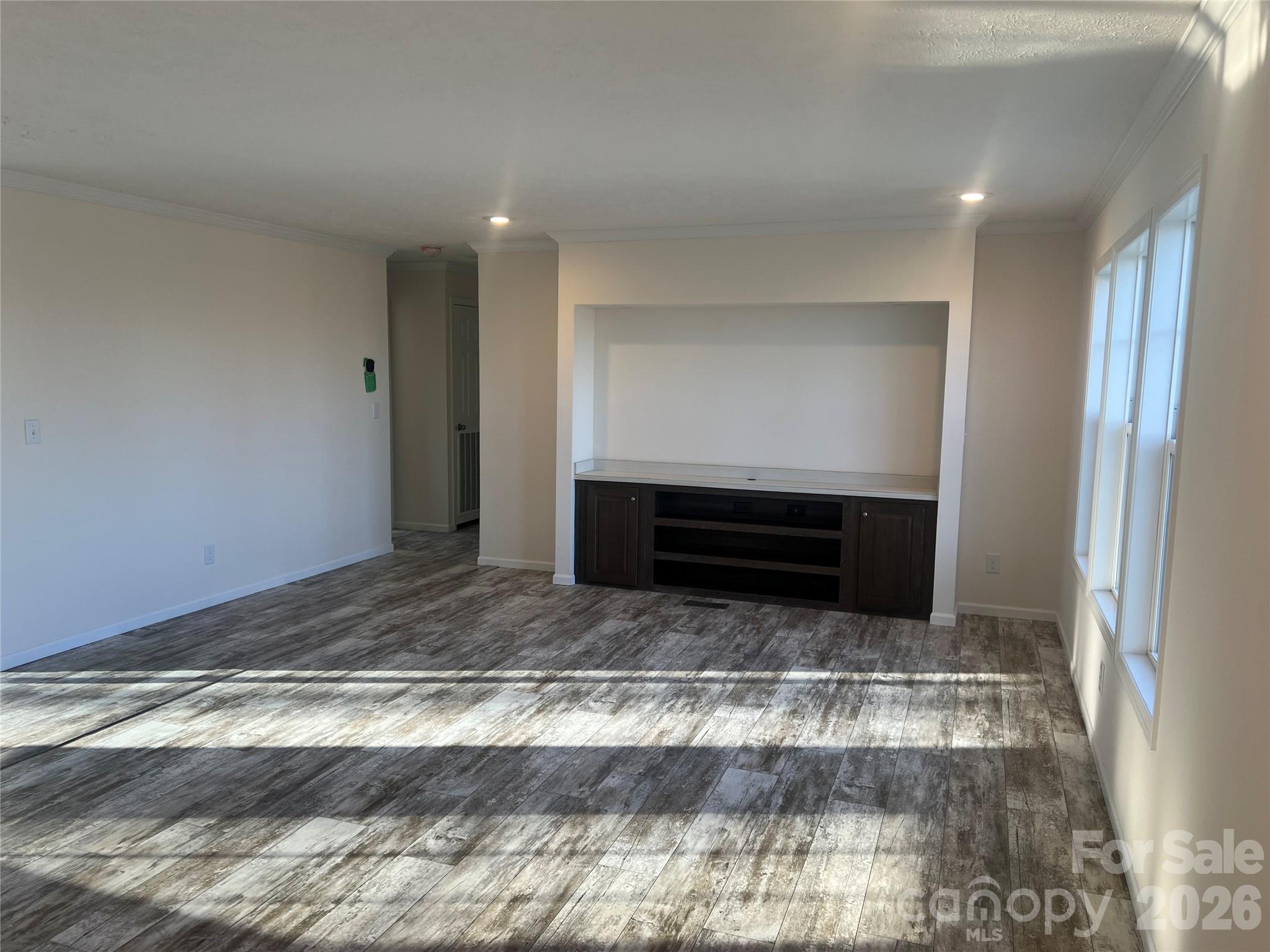 5748 Dalmatian Street Property Photo 2