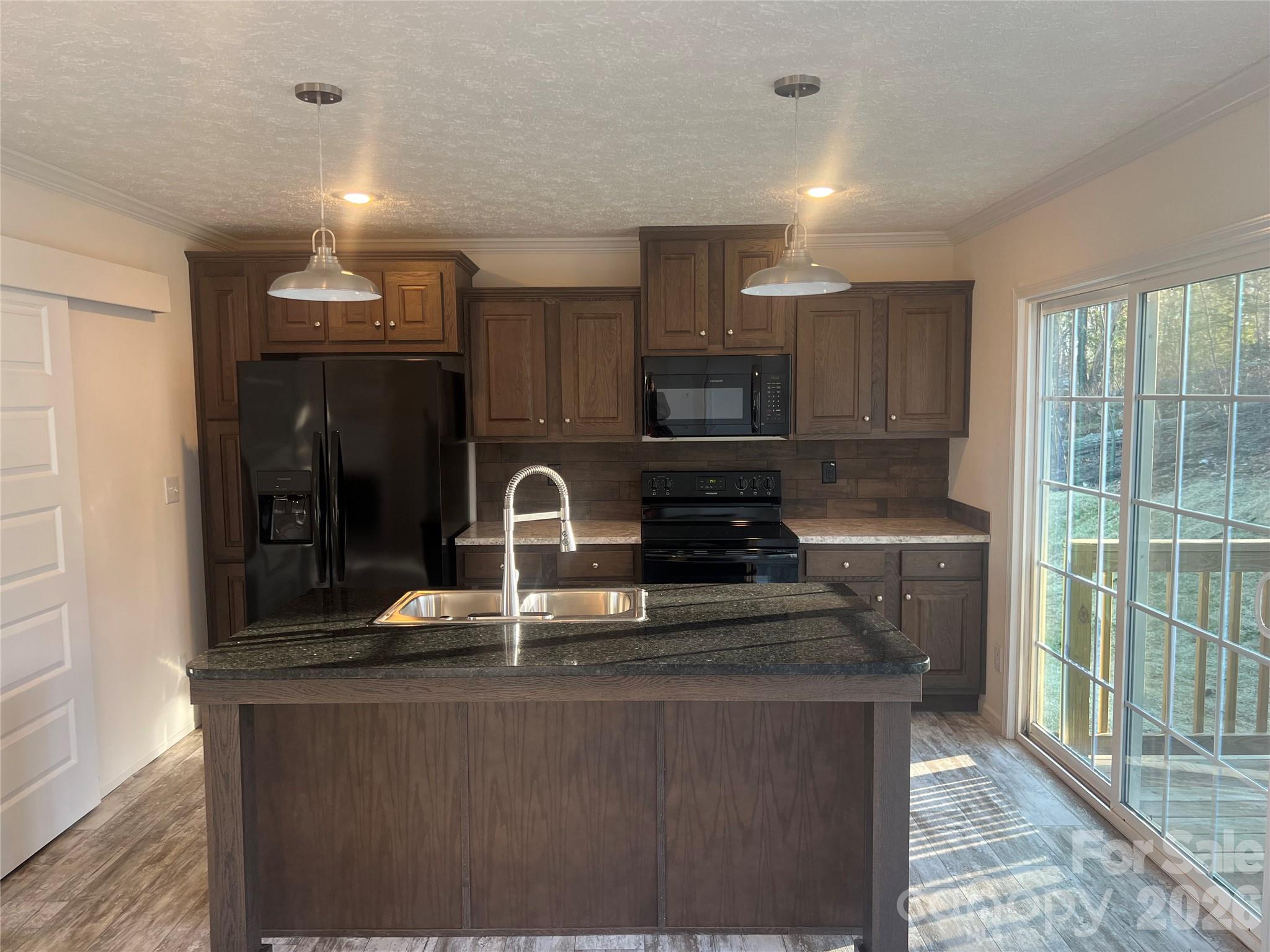5748 Dalmatian Street Property Photo 4