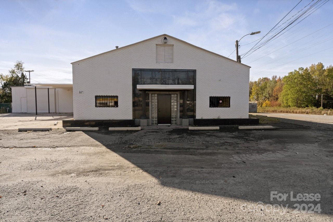 2601 Wilkinson Boulevard Property Photo 1