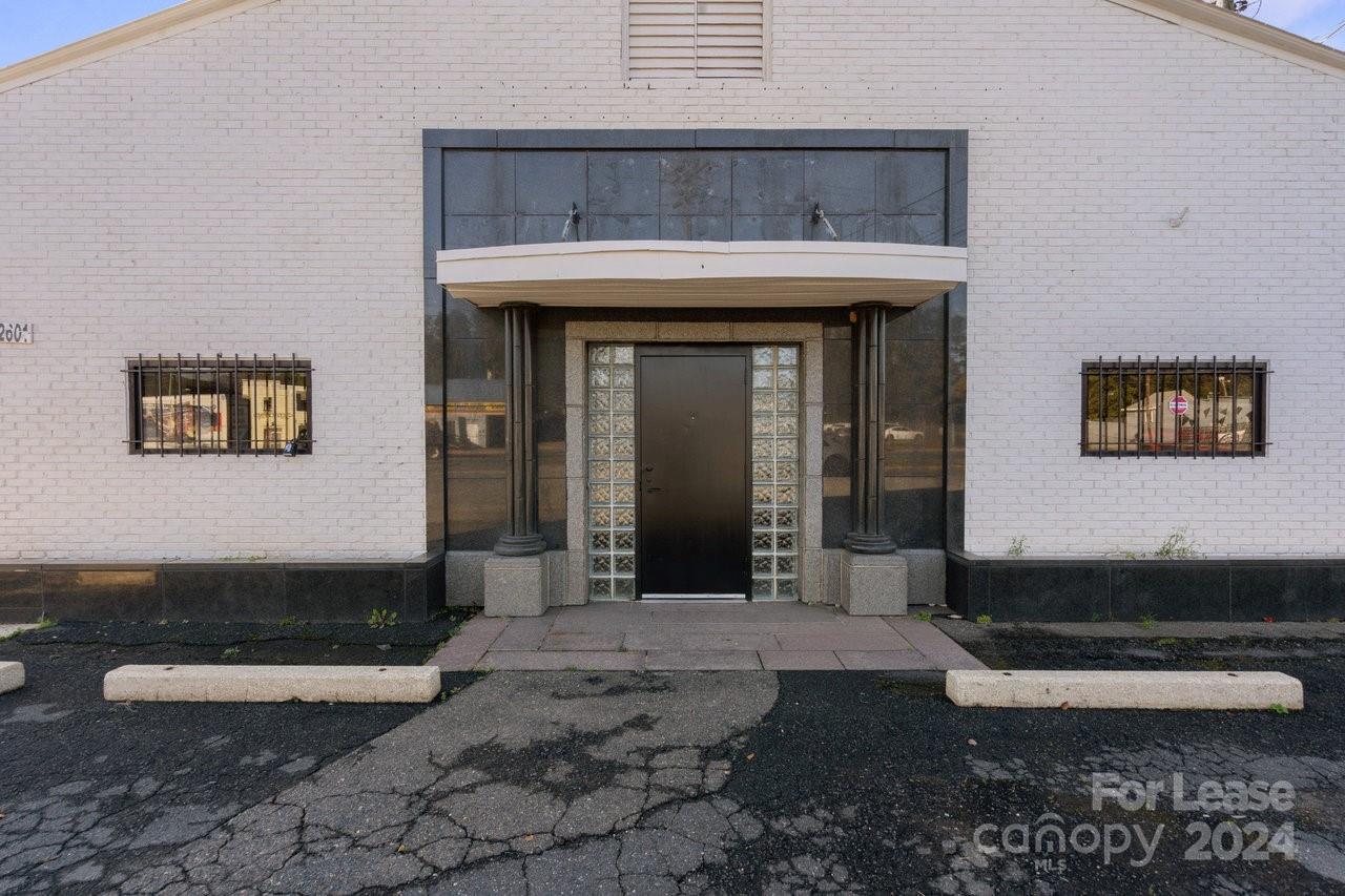 2601 Wilkinson Boulevard Property Photo 2