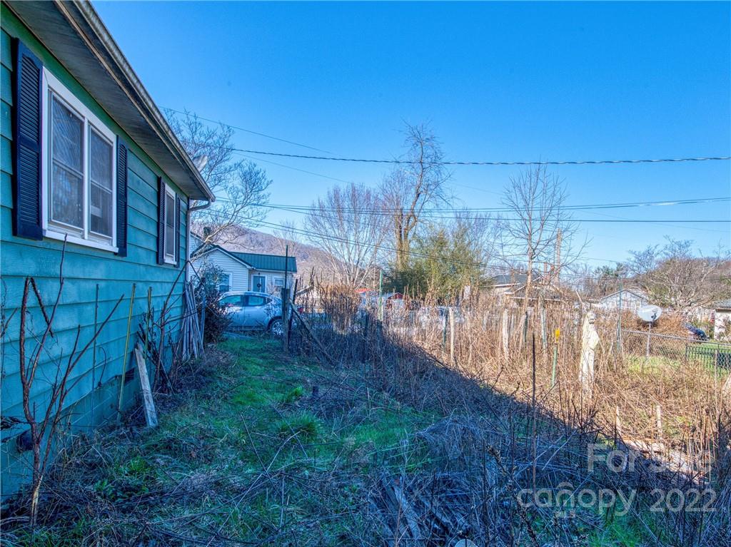 193 Allens Creek Road Property Photo 17