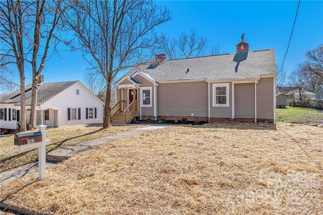 192 Hoover Avenue Property Photo 1