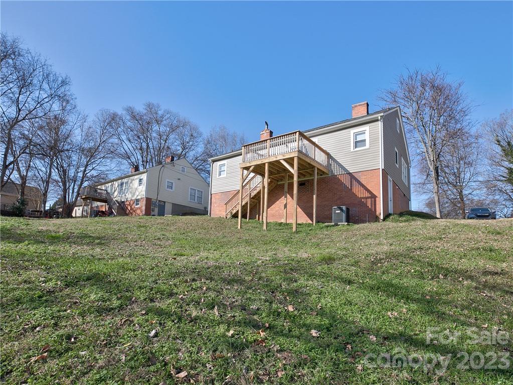 192 Hoover Avenue Property Photo 25