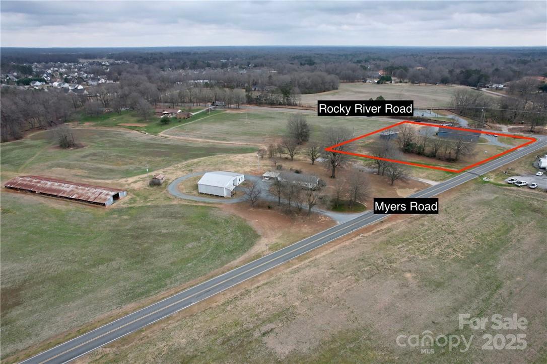 2703 Rocky River Road Property Photo 1