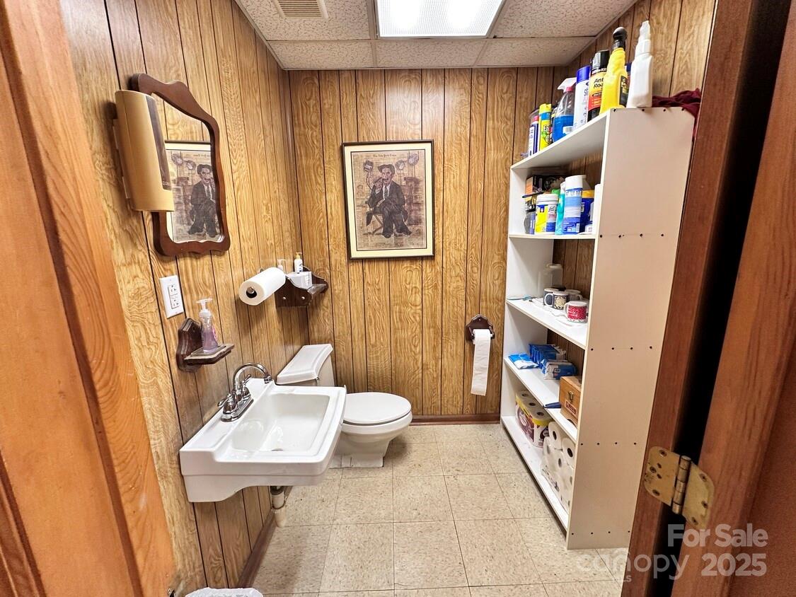 2703 Rocky River Road Property Photo 5