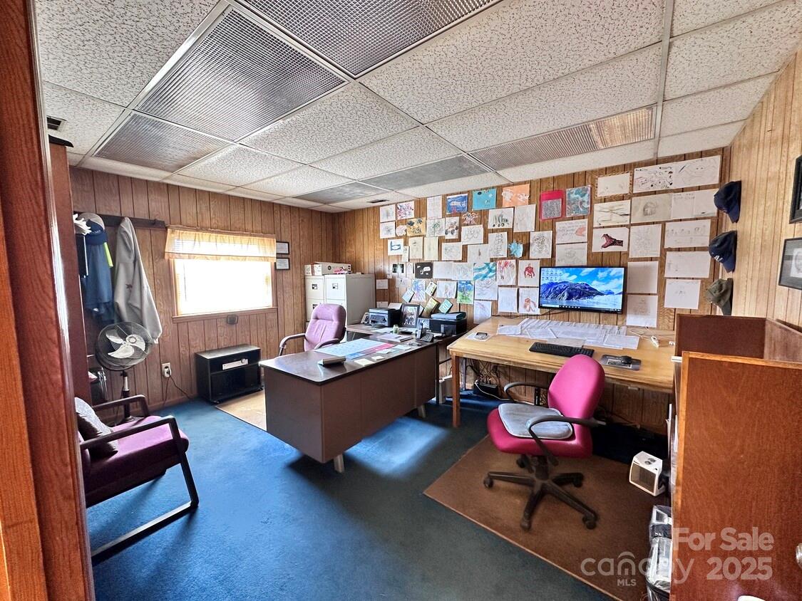 2703 Rocky River Road Property Photo 6