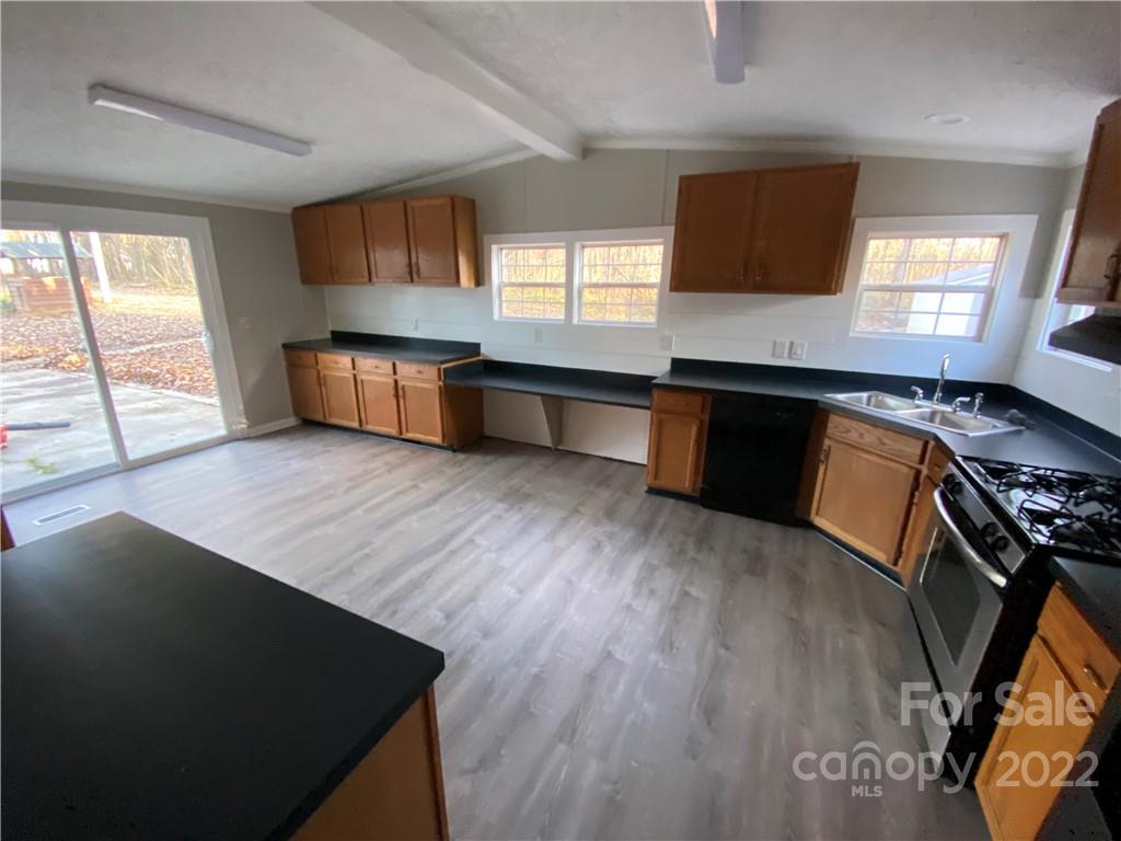 11355 Mooresville Road Property Photo 7