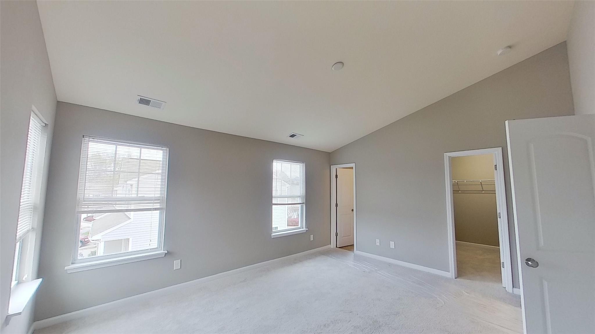 14222 Tamarack Drive Property Photo 12