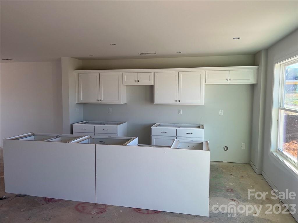 115 Deno Drive Property Photo 5