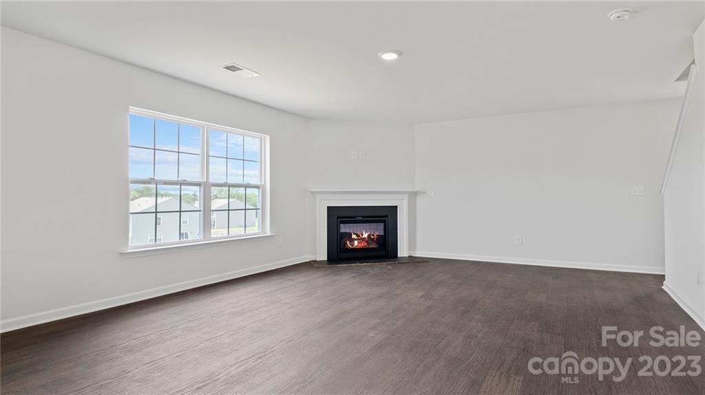 34 Hamrick Drive Property Photo 2