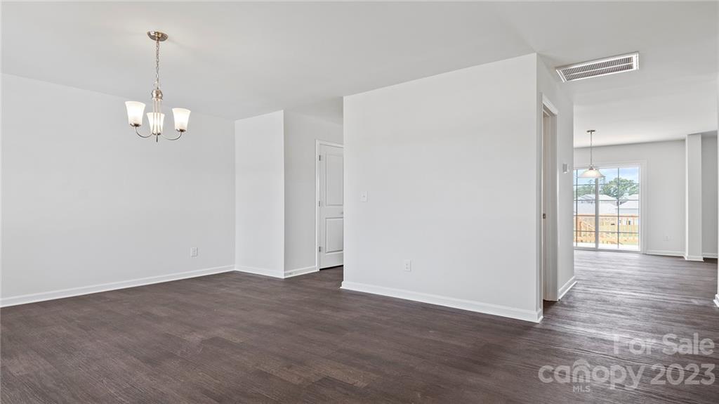 34 Hamrick Drive Property Photo 3