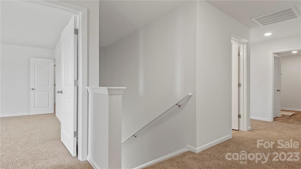 34 Hamrick Drive Property Photo 10