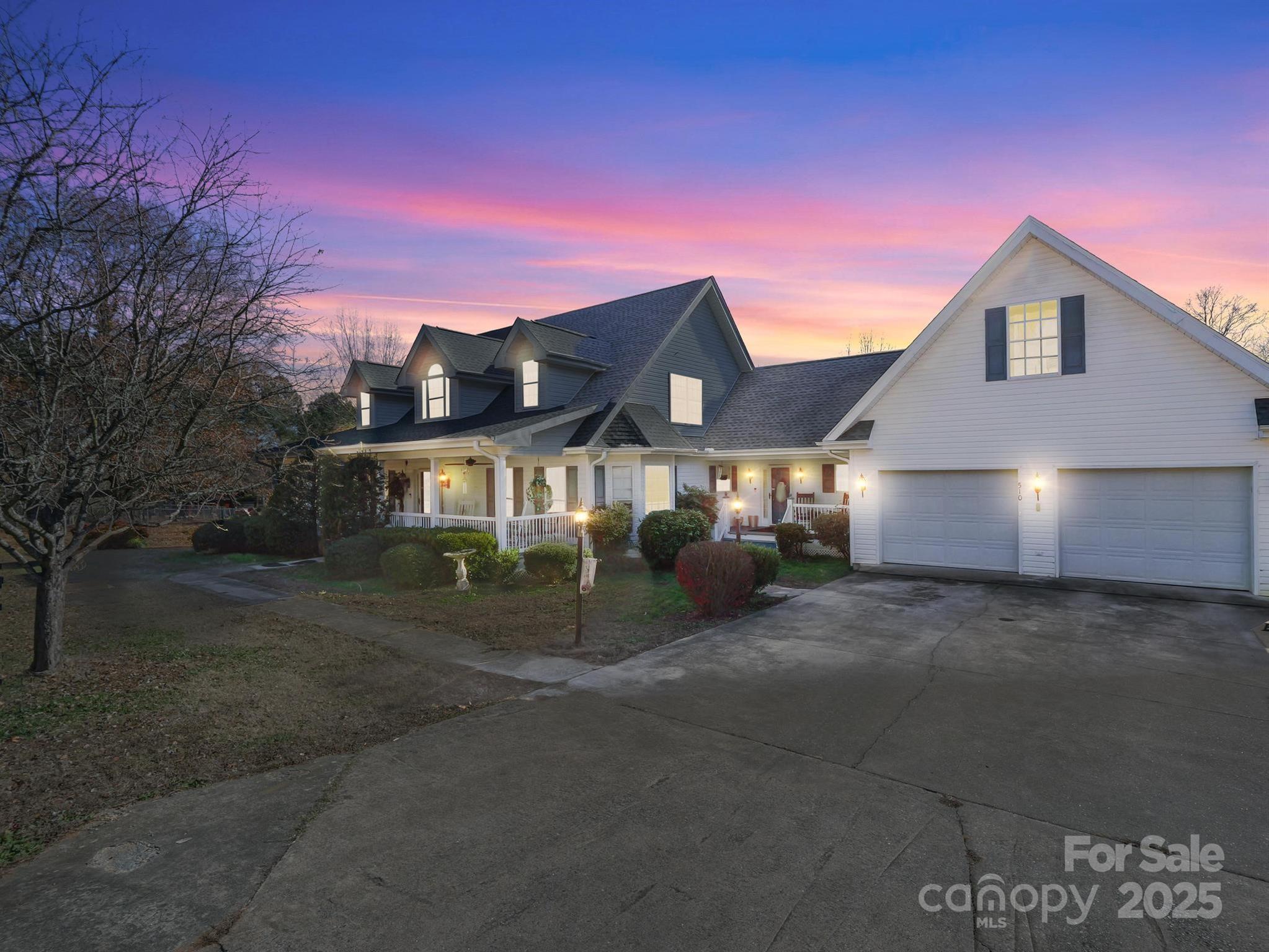 510 Floyd Blackwell Road Property Photo 3