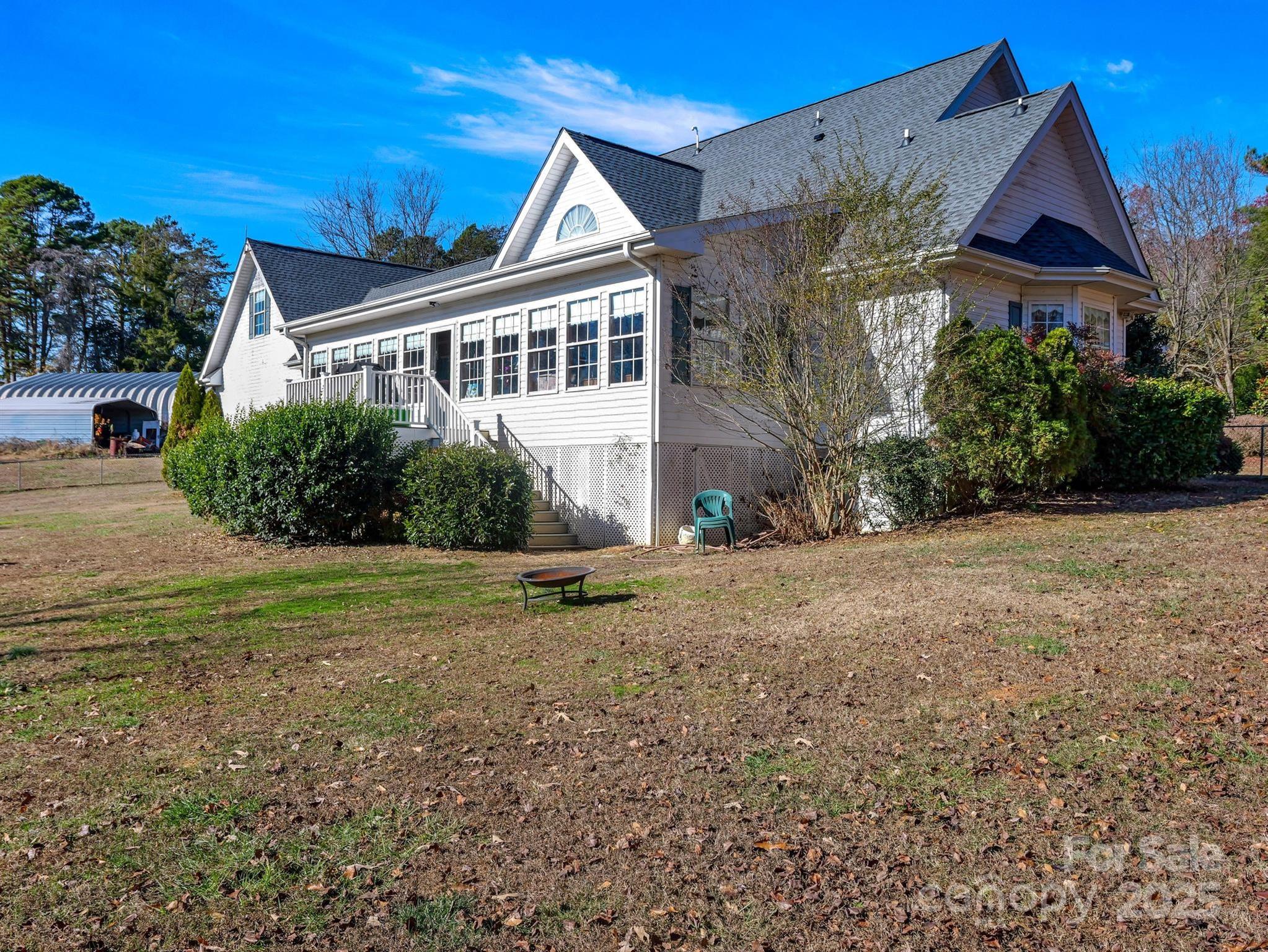 510 Floyd Blackwell Road Property Photo 8