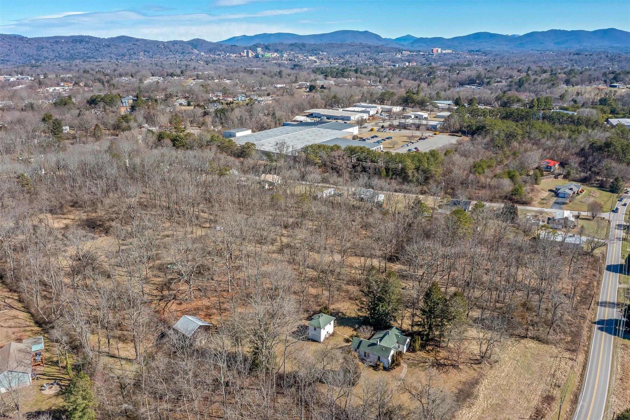 815 Emma Road Property Photo 23