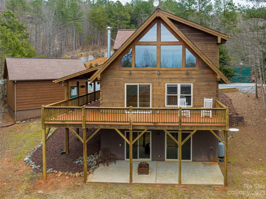 341 Westridge Drive Property Photo 1