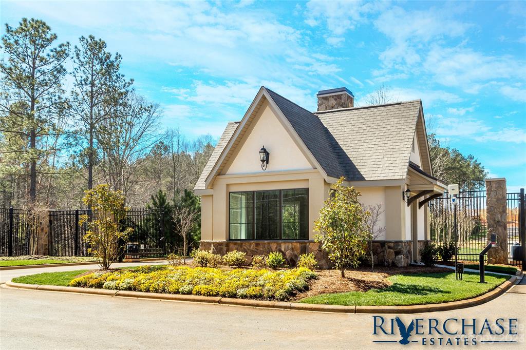 8063 Gulf Creek Road Property Photo 2