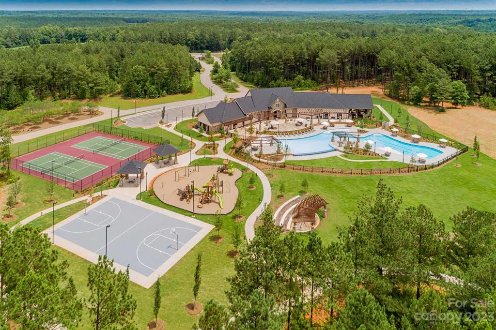 8063 Gulf Creek Road Property Photo 3