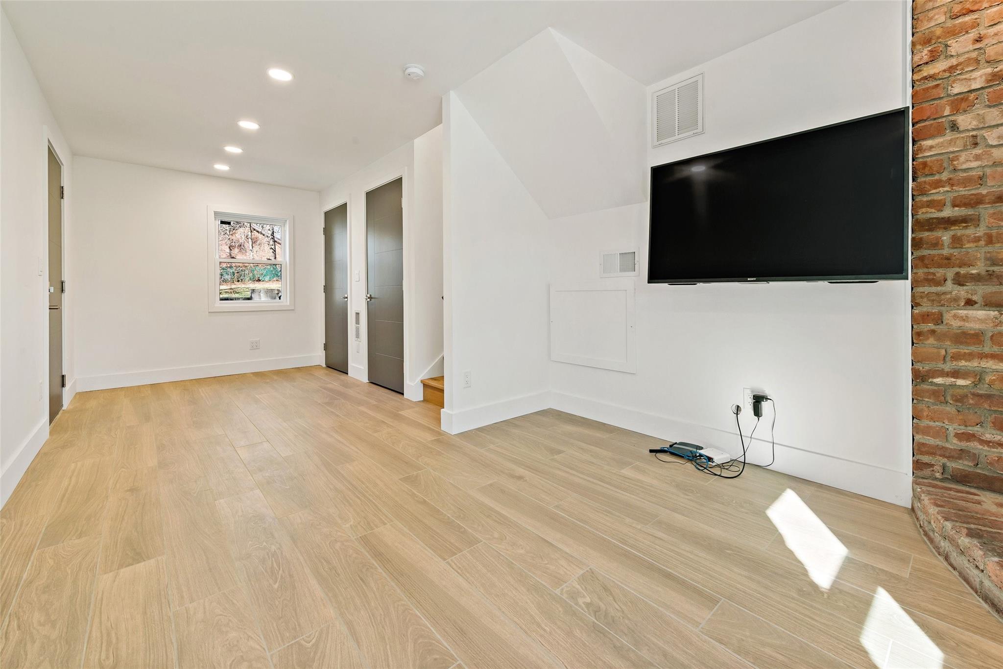 28 Goldmont Street Property Photo 41