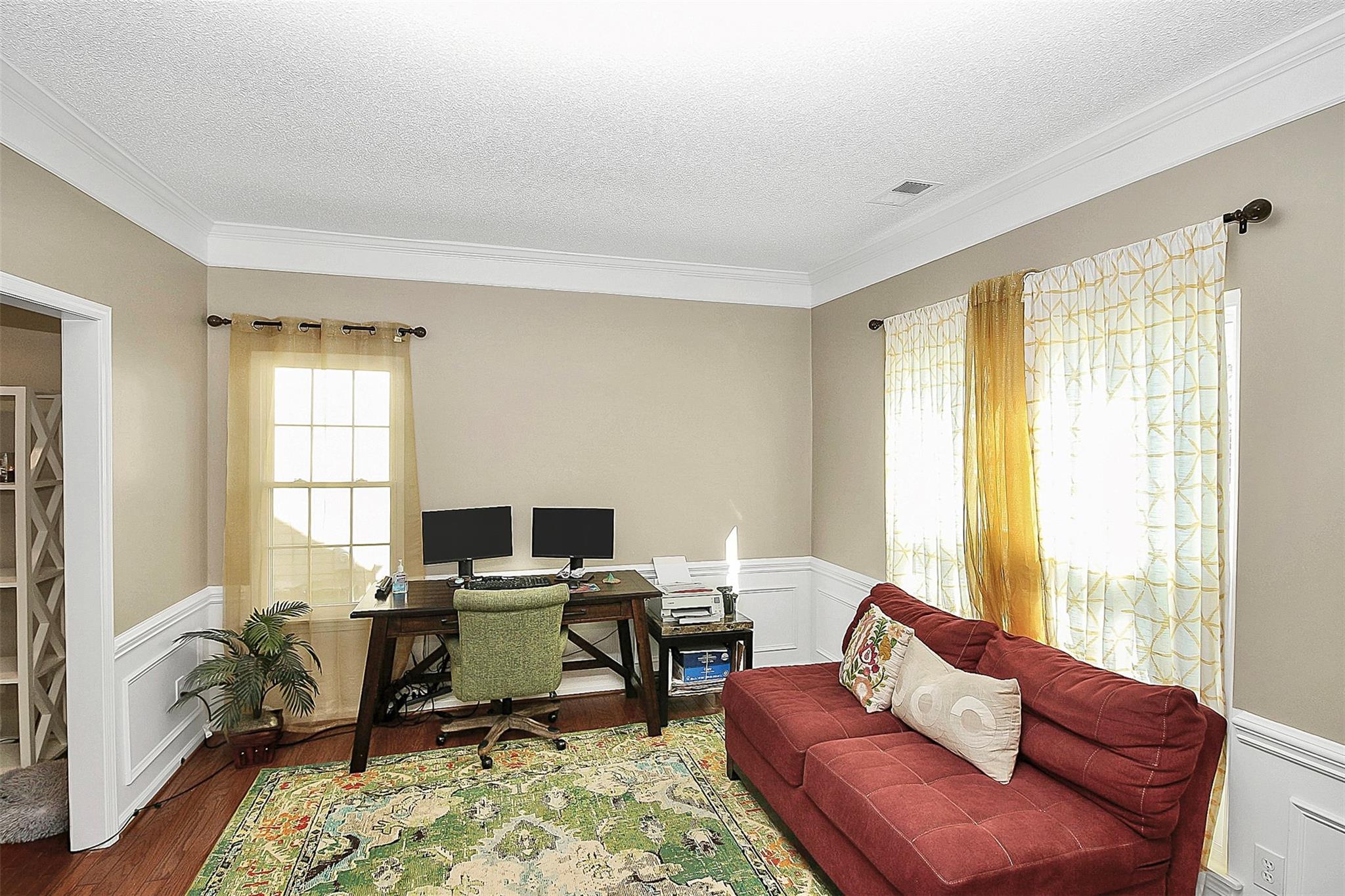 6823 Bickham Lane Property Photo 9