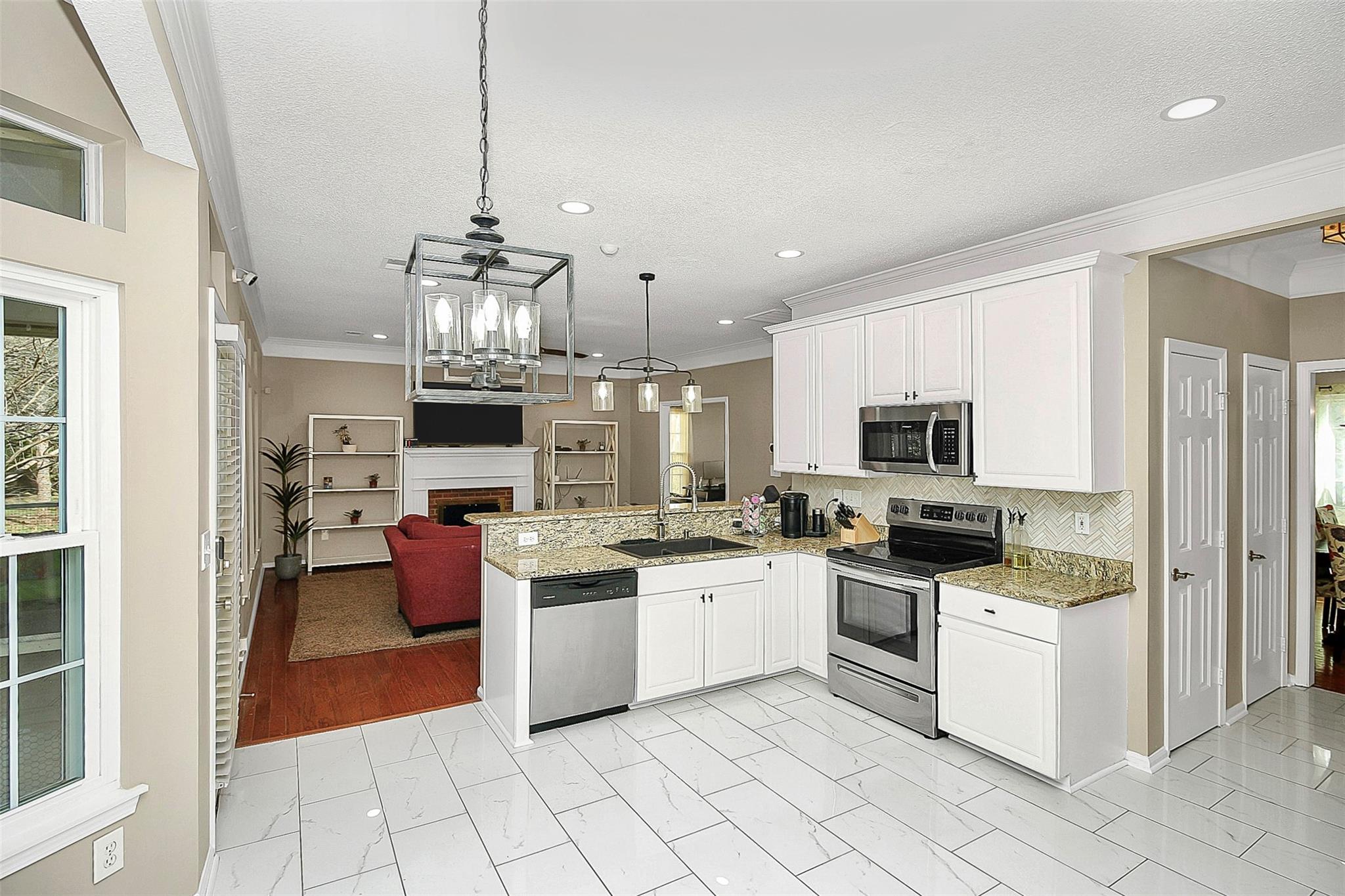 6823 Bickham Lane Property Photo 14