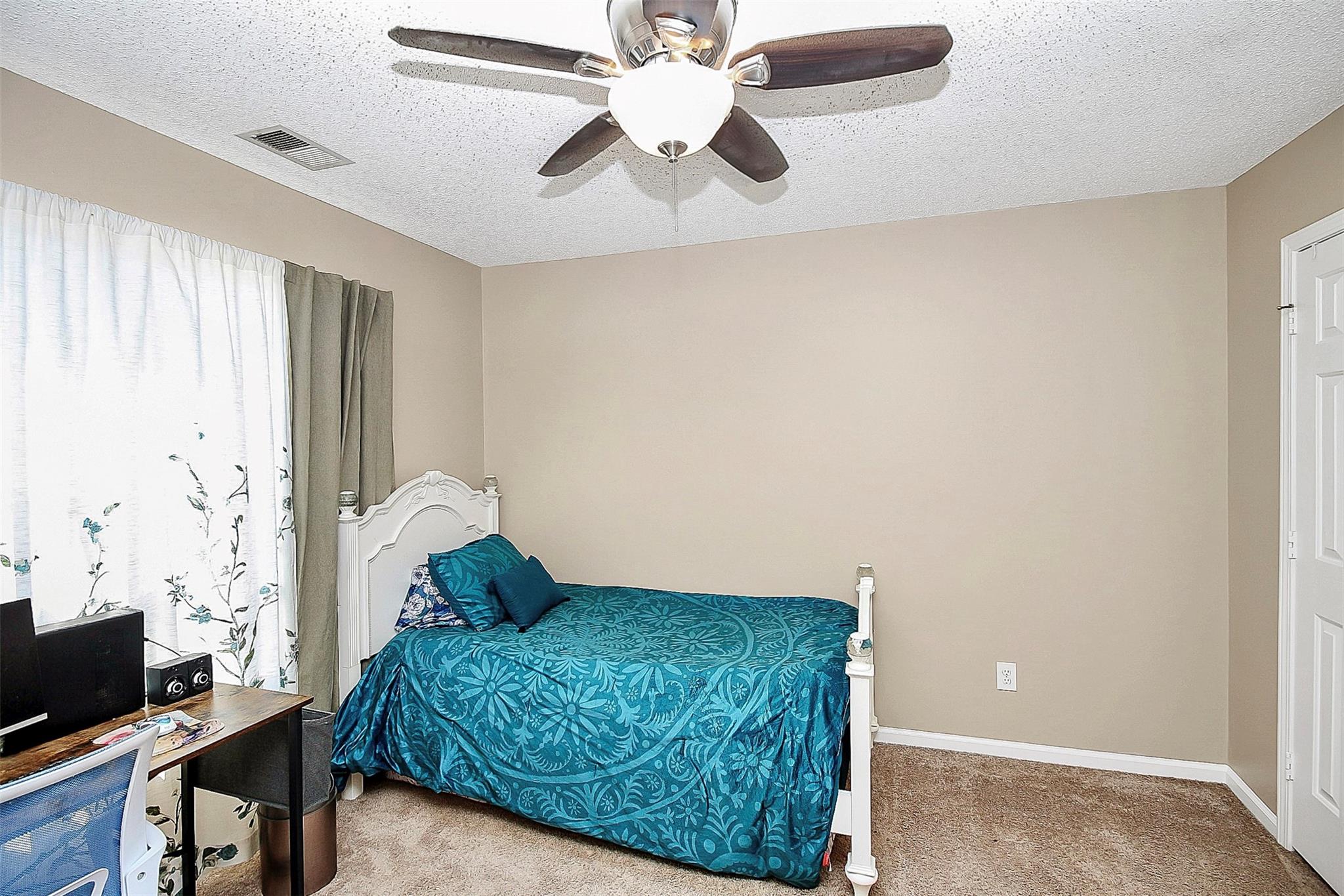6823 Bickham Lane Property Photo 29