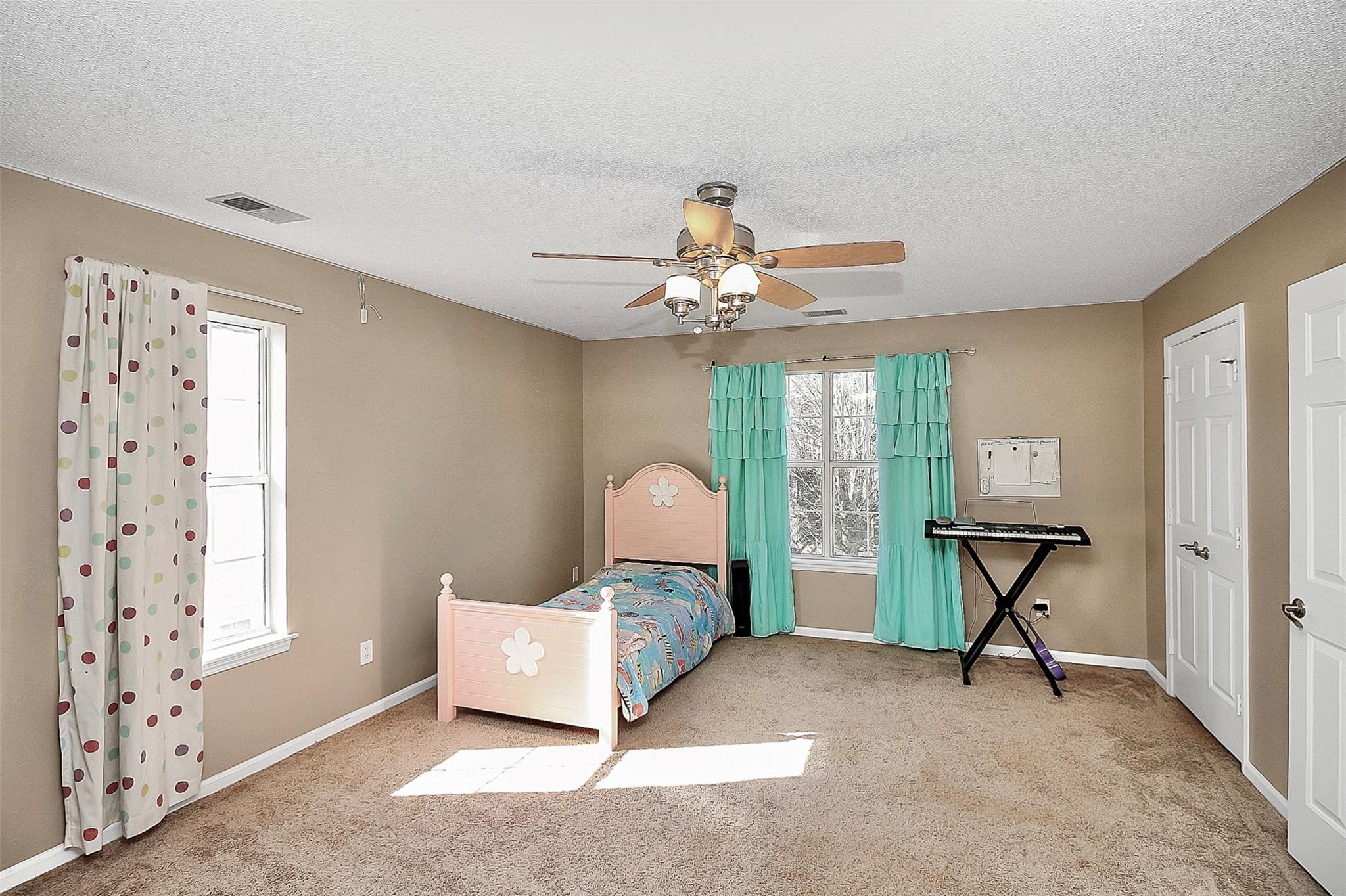 6823 Bickham Lane Property Photo 33