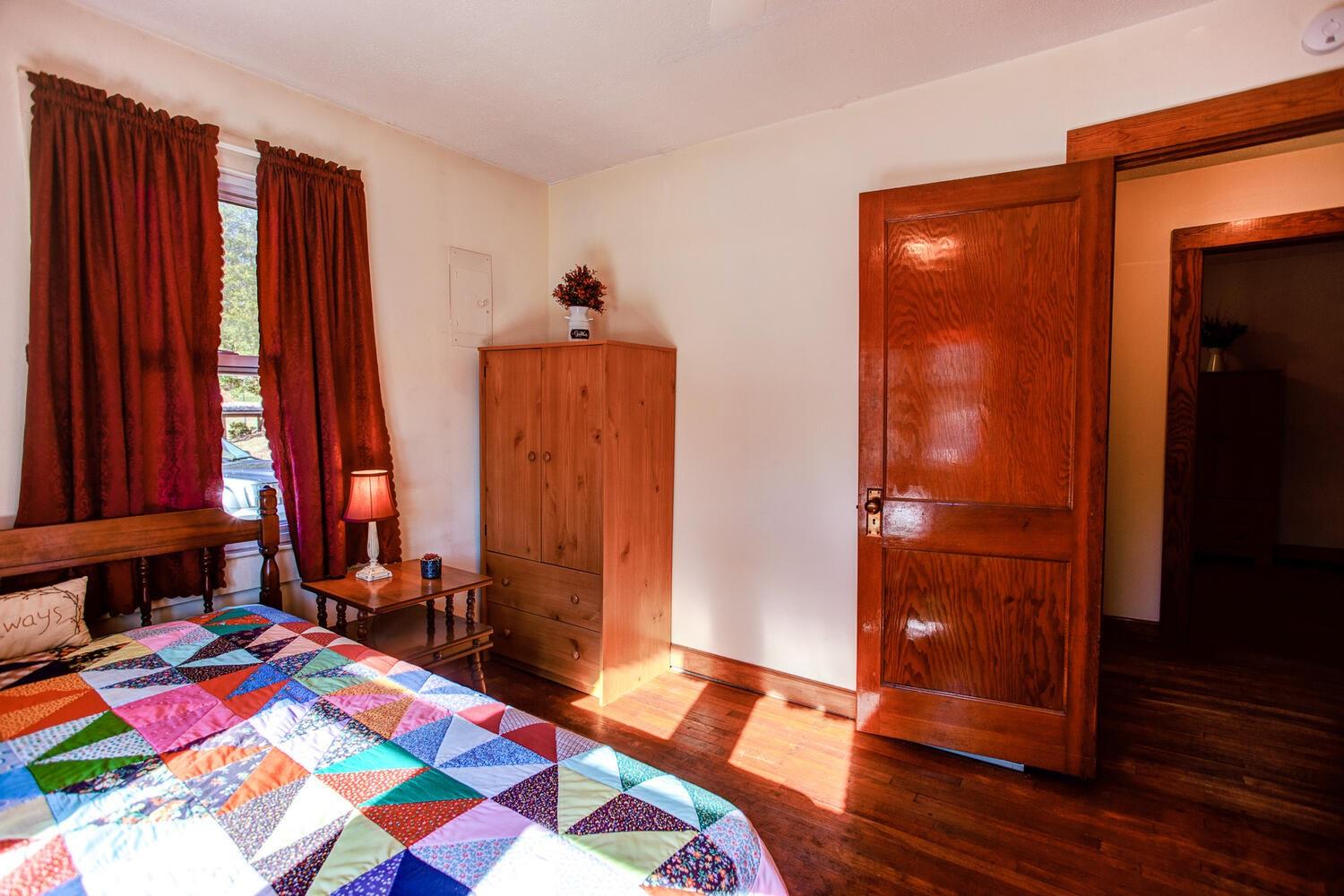 2691 New Leicester Highway Property Photo 13