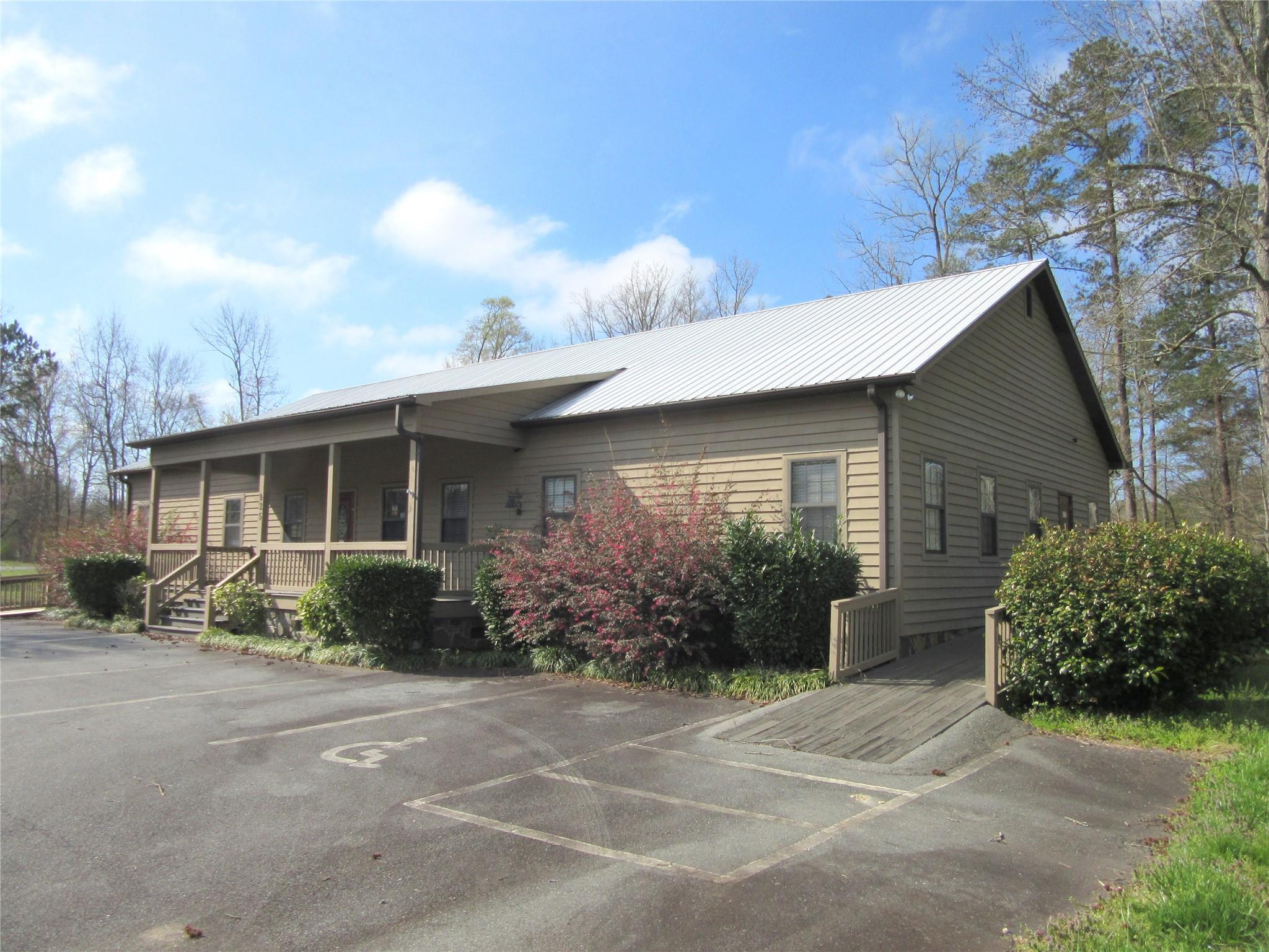 0925 Ophir Avenue Property Photo 4
