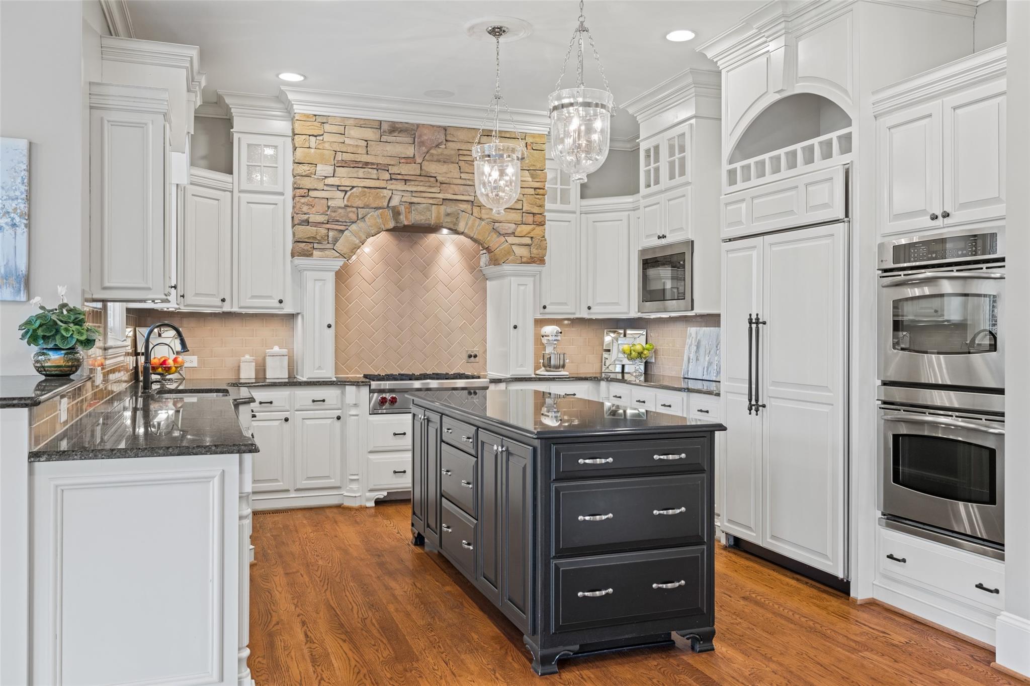 10913 Ballantyne Crossing Avenue Property Photo 15