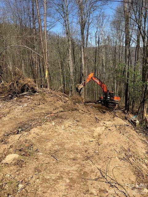 976 Slippery Rock Road Property Photo 4
