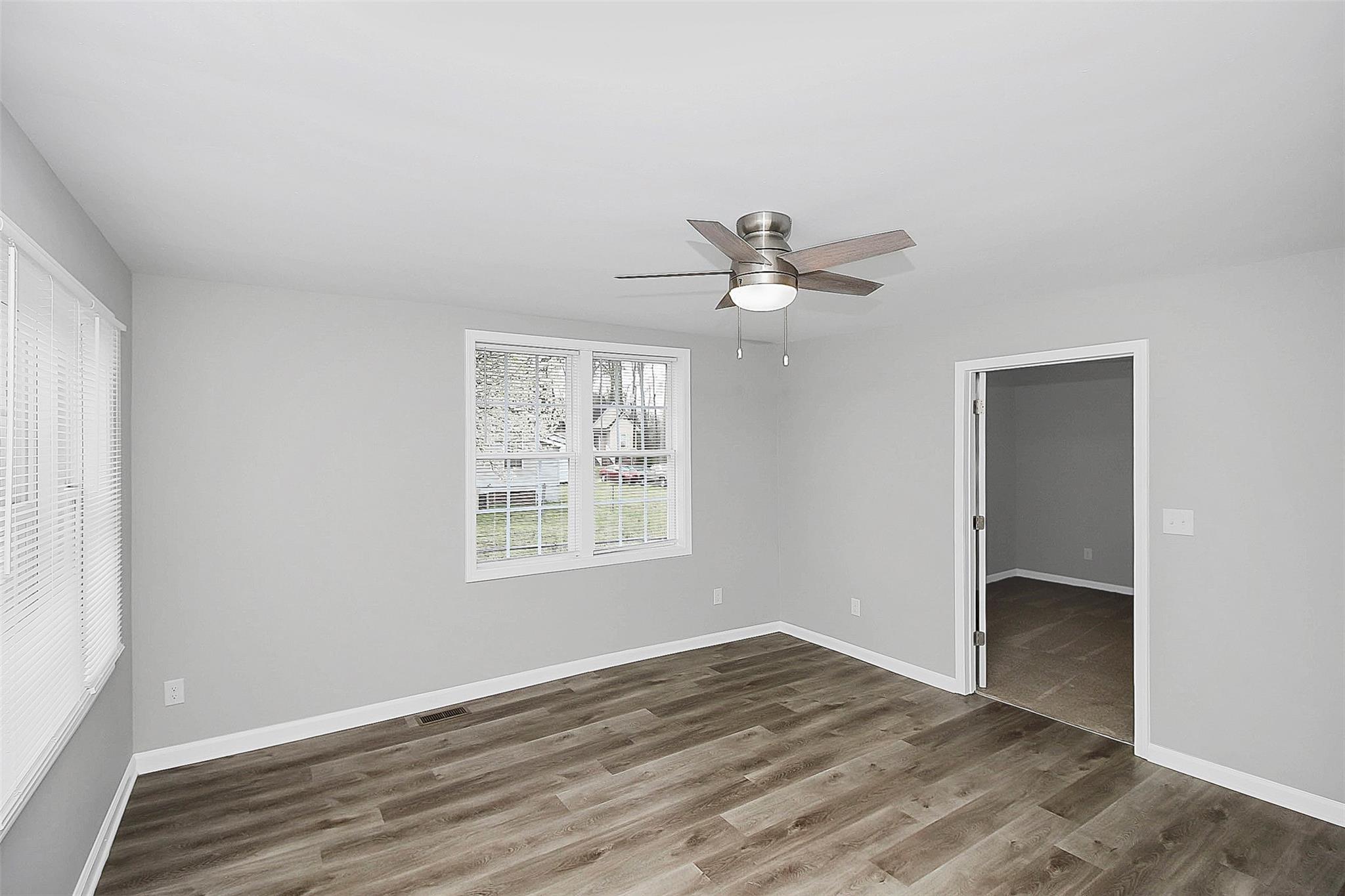 623 Central Drive Property Photo 12
