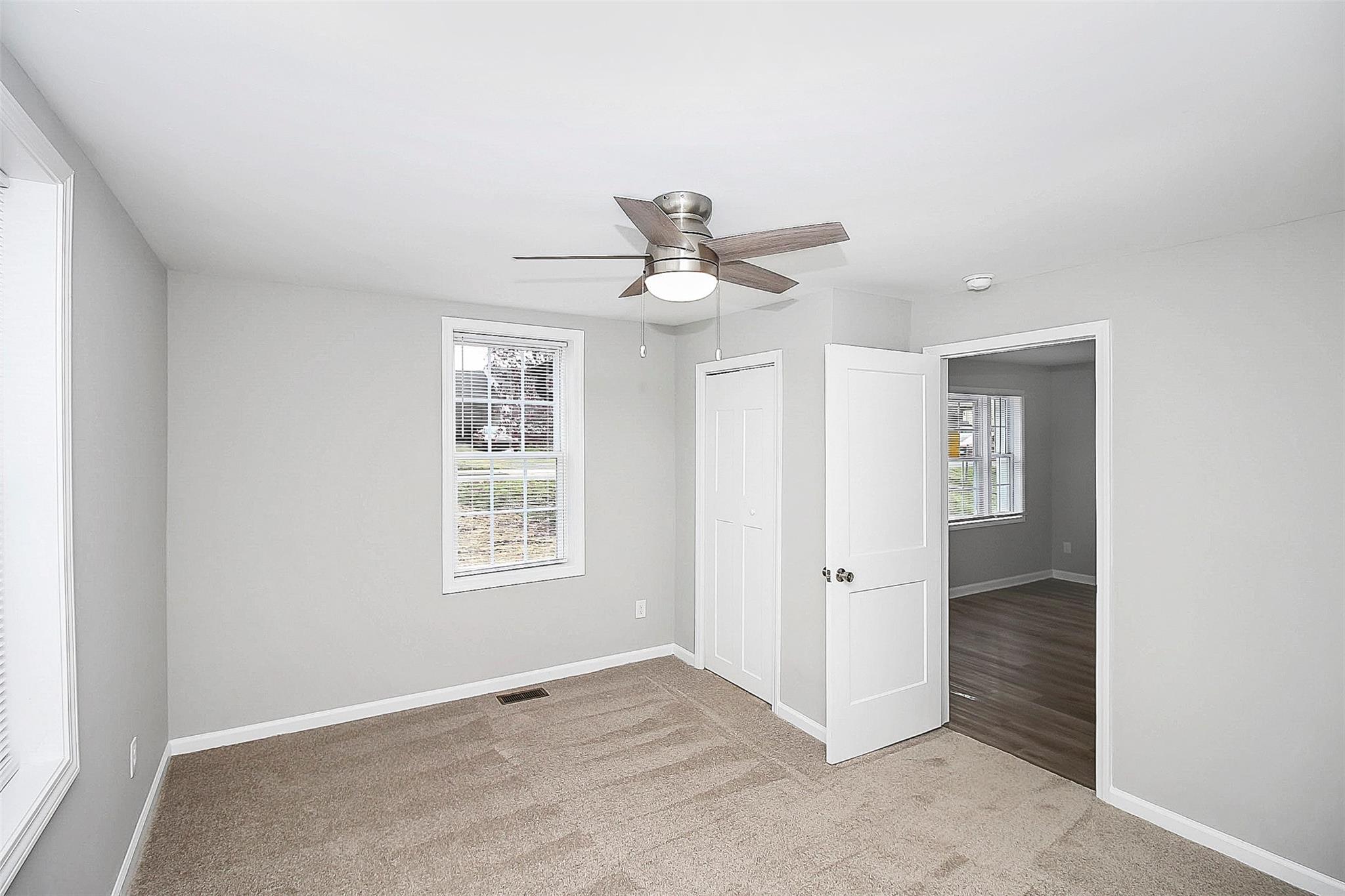 623 Central Drive Property Photo 14
