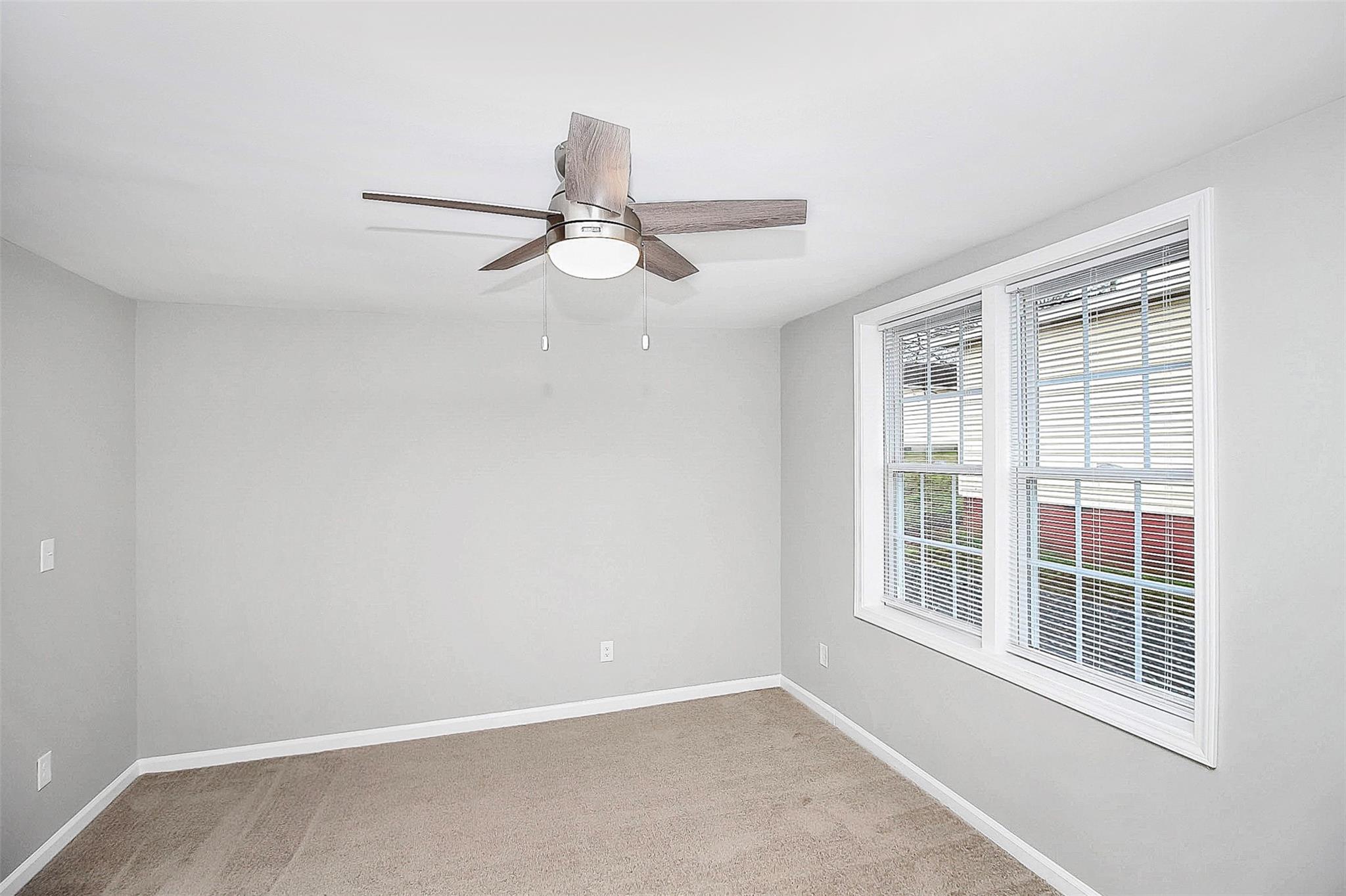 623 Central Drive Property Photo 16