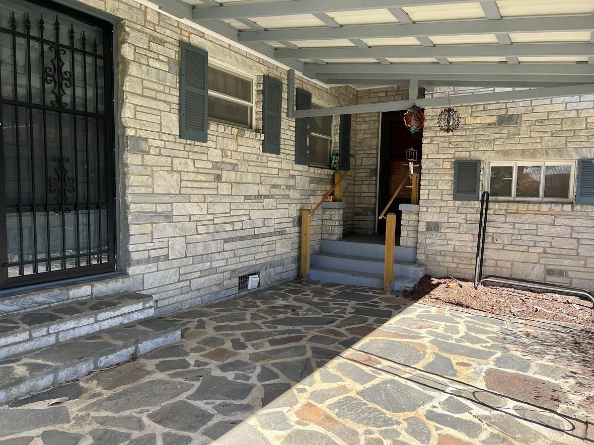 621 Stecoah Road Property Photo 2