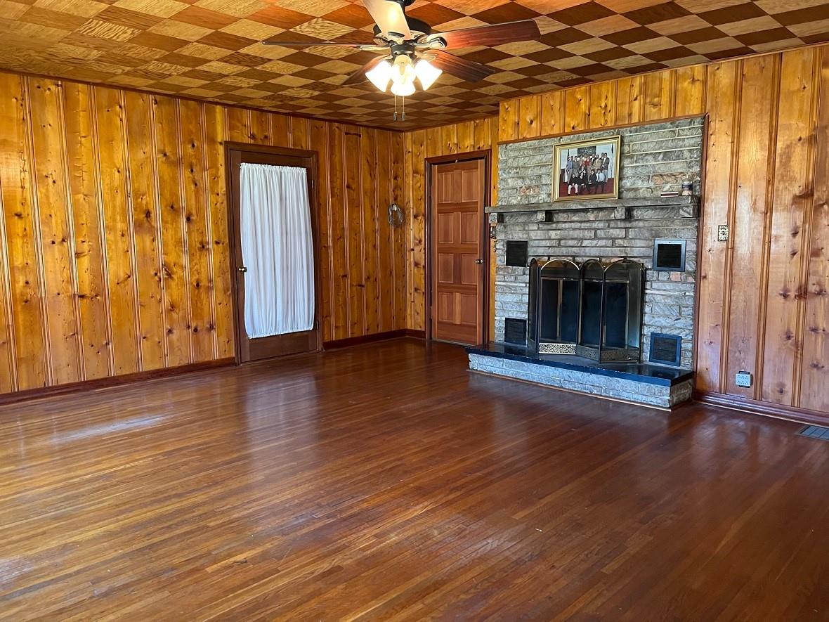 621 Stecoah Road Property Photo 6