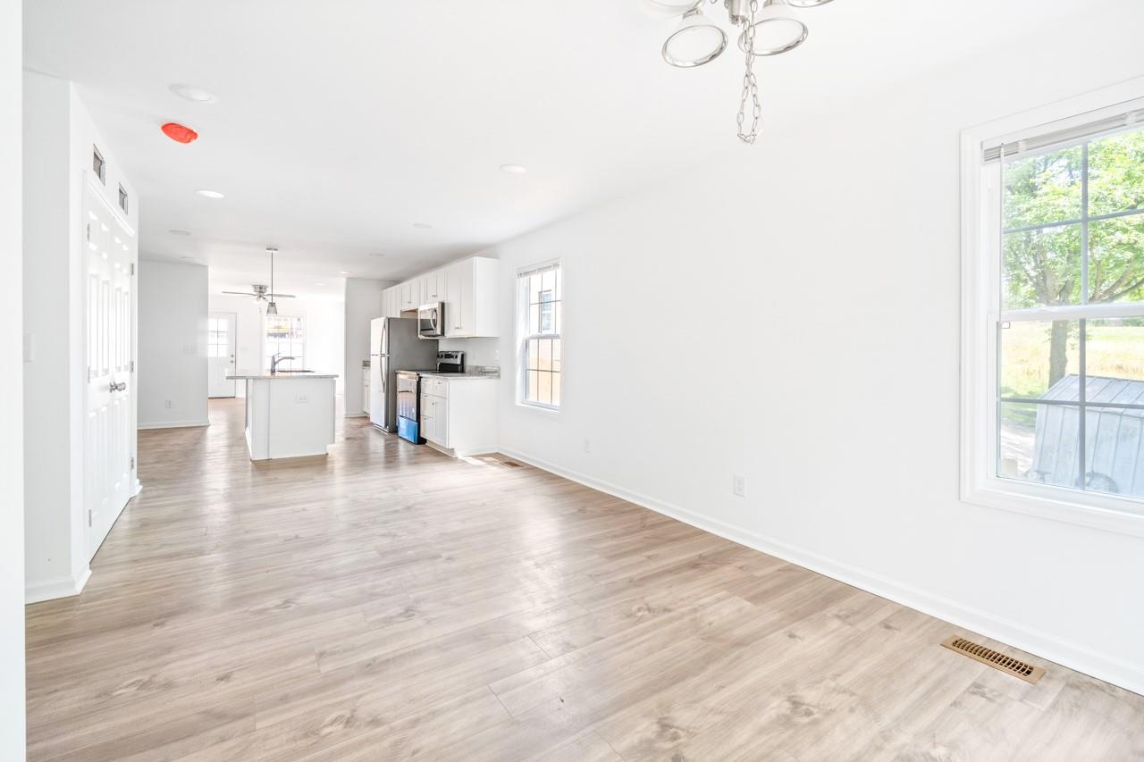 1010 Miller Street Property Photo 11