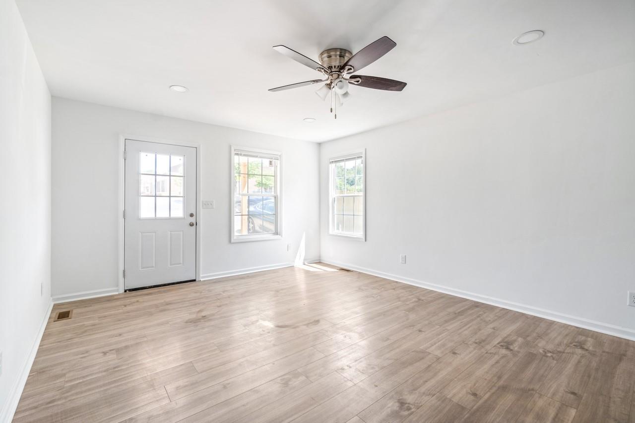 1010 Miller Street Property Photo 23