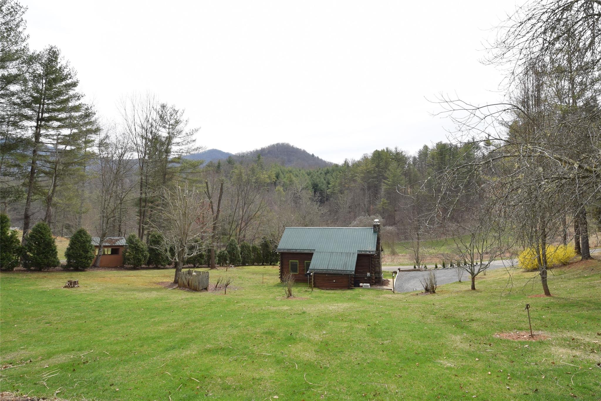 224 Echo Hill Drive Property Photo 33