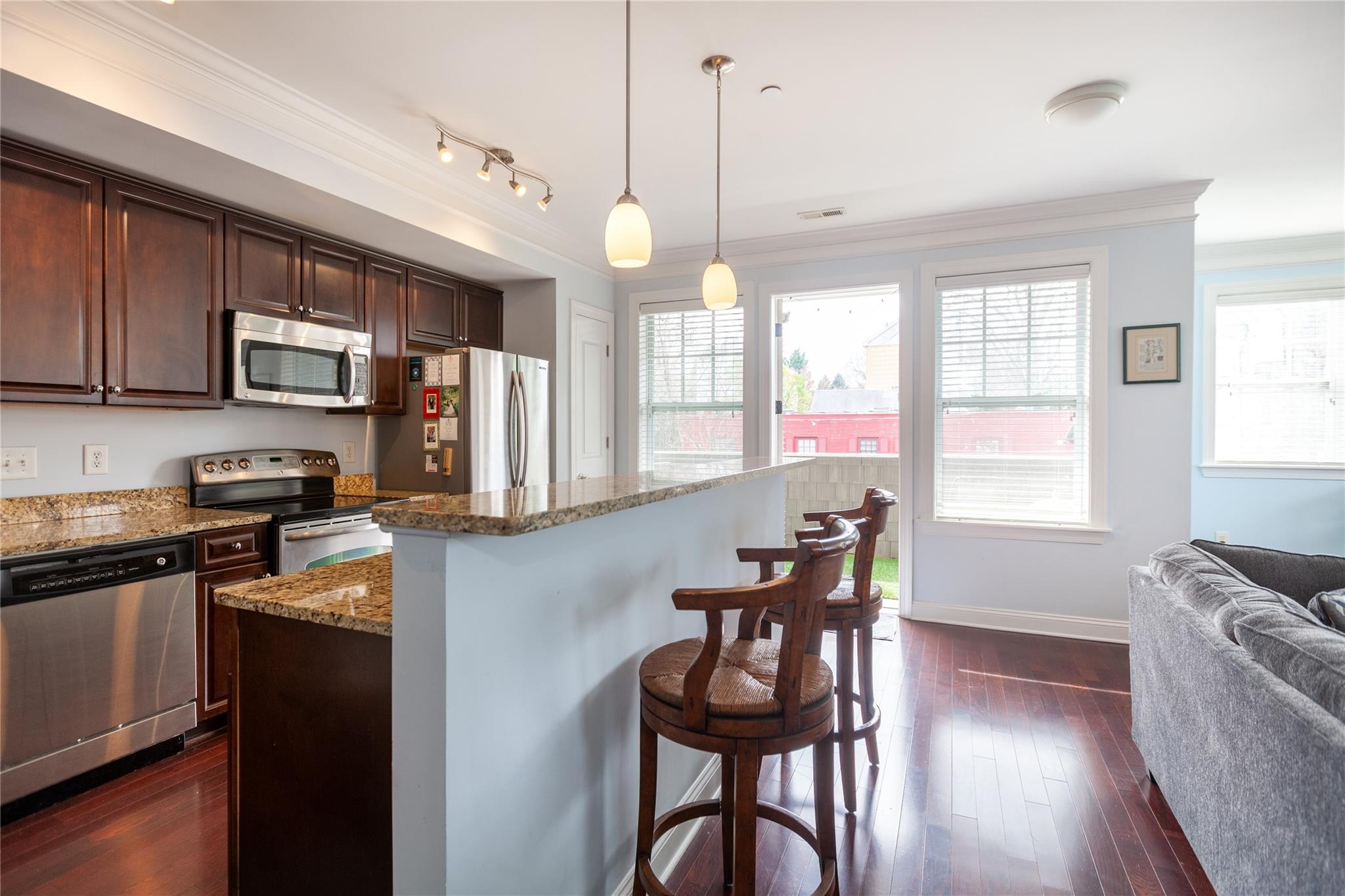 301 E Tremont Avenue Property Photo 18