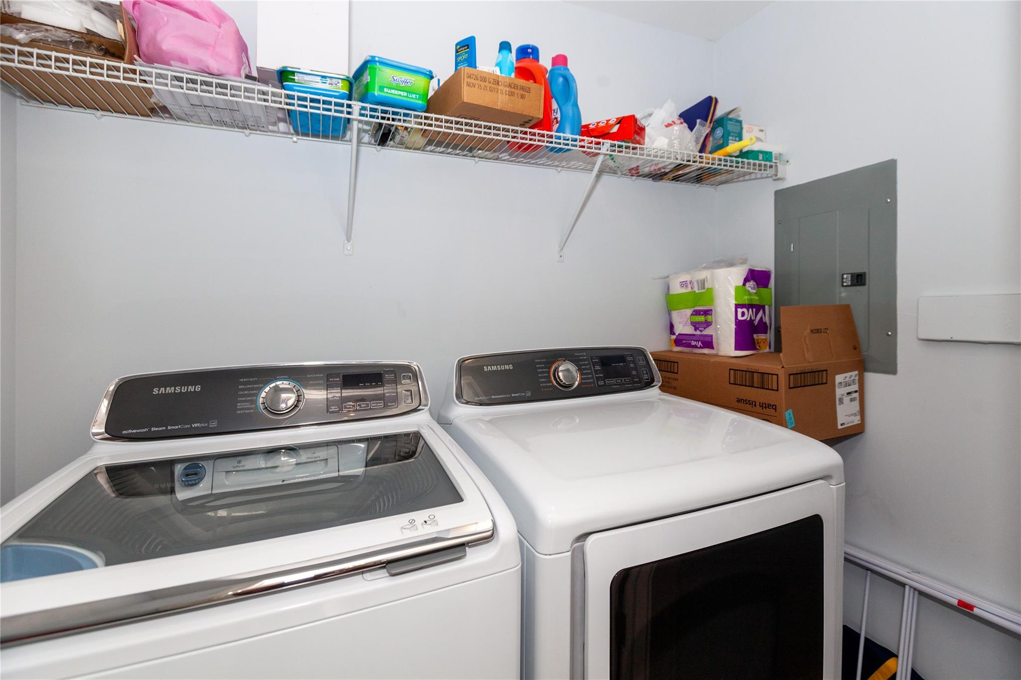 301 E Tremont Avenue Property Photo 29